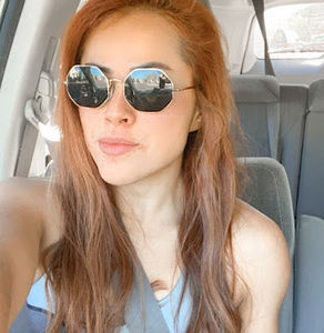 Meet your Posher, Iliana